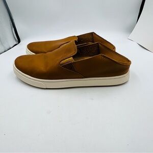 OluKai Pehuea Leather Loafers Women’s Sz 8.5 Slip On Drop In Heel Coastal